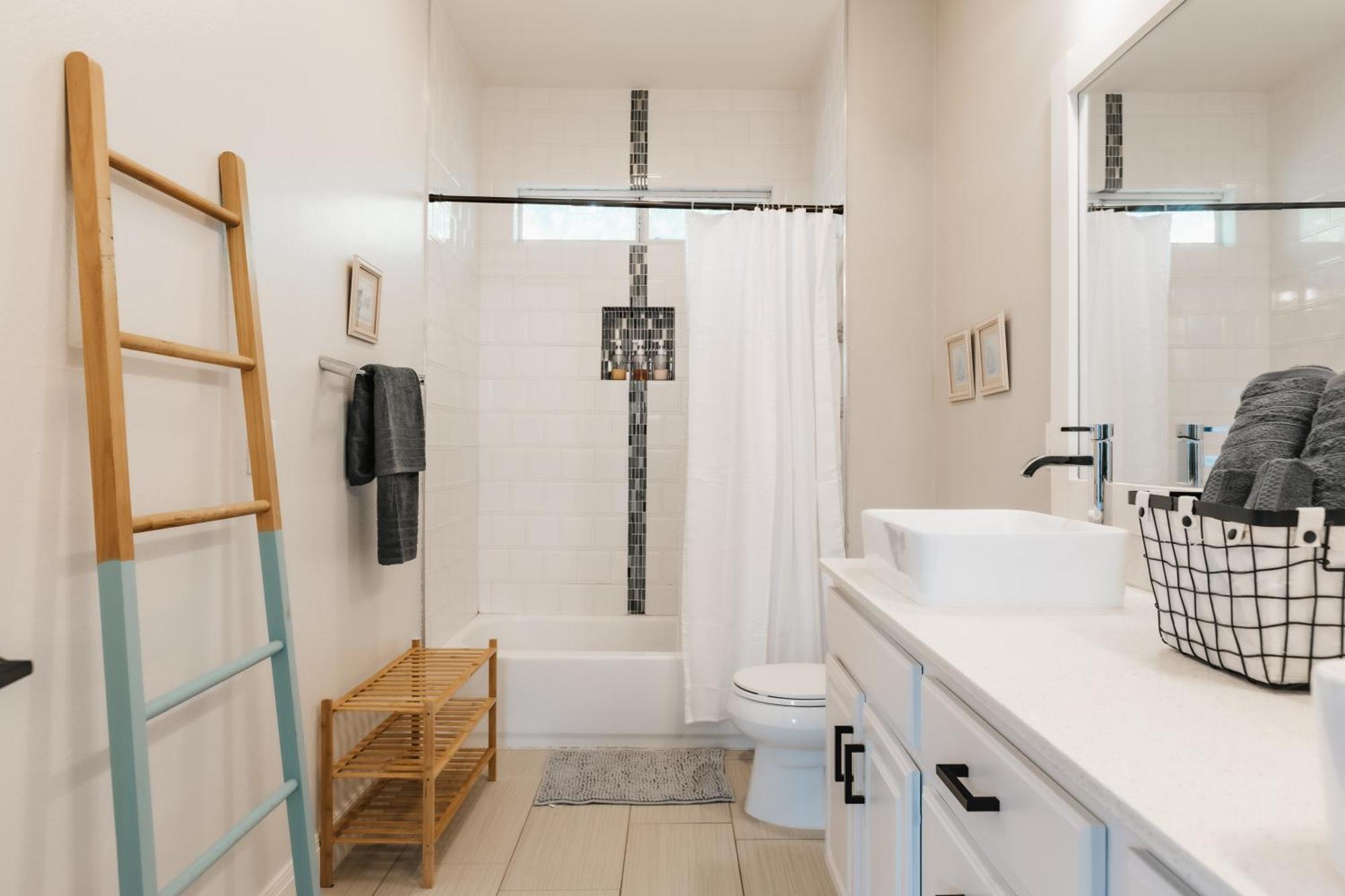 Stylish Downtown Escape, Walk To Brewery -Pool & Relaxation Austin Exterior foto