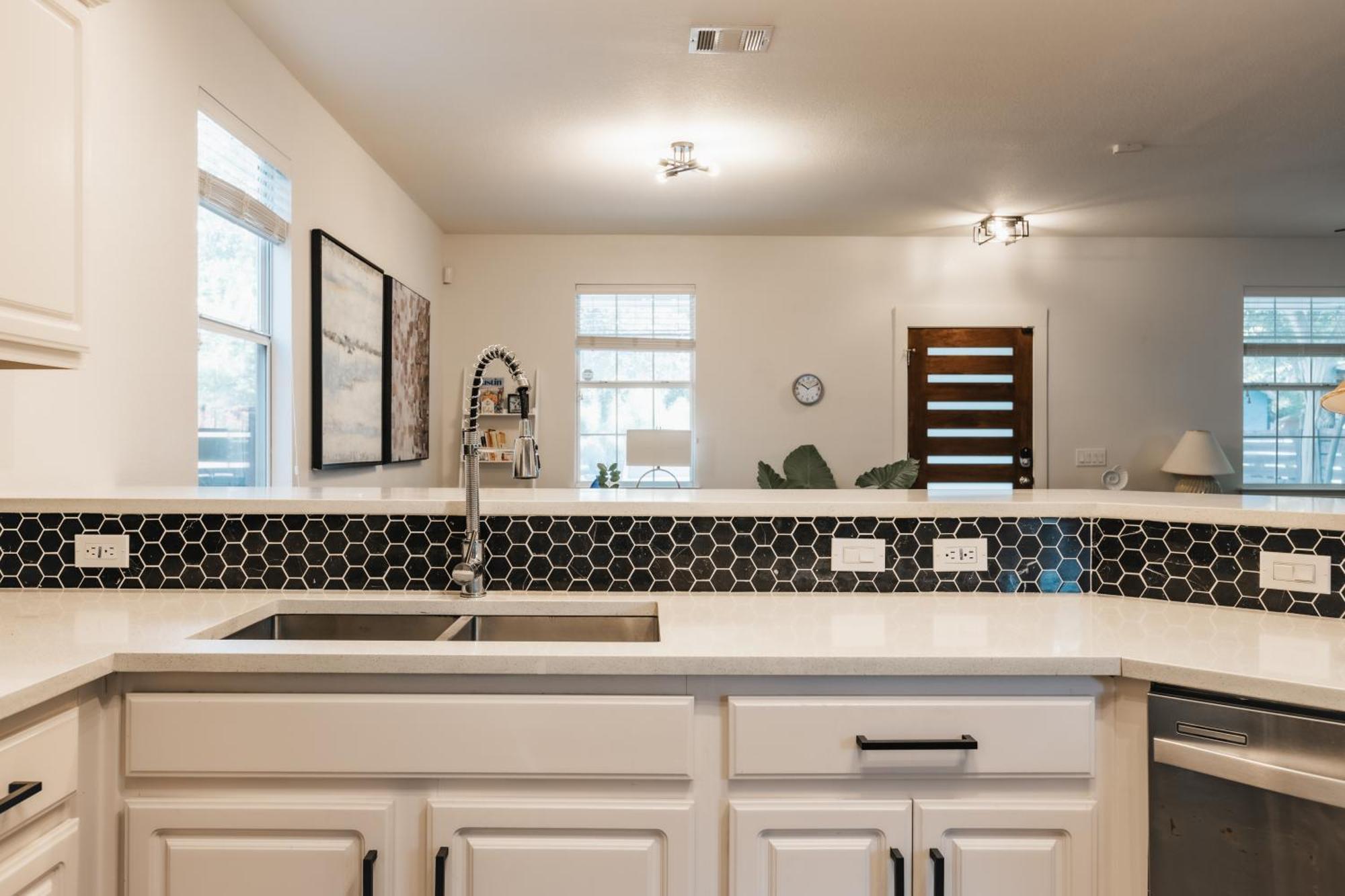 Stylish Downtown Escape, Walk To Brewery -Pool & Relaxation Austin Exterior foto