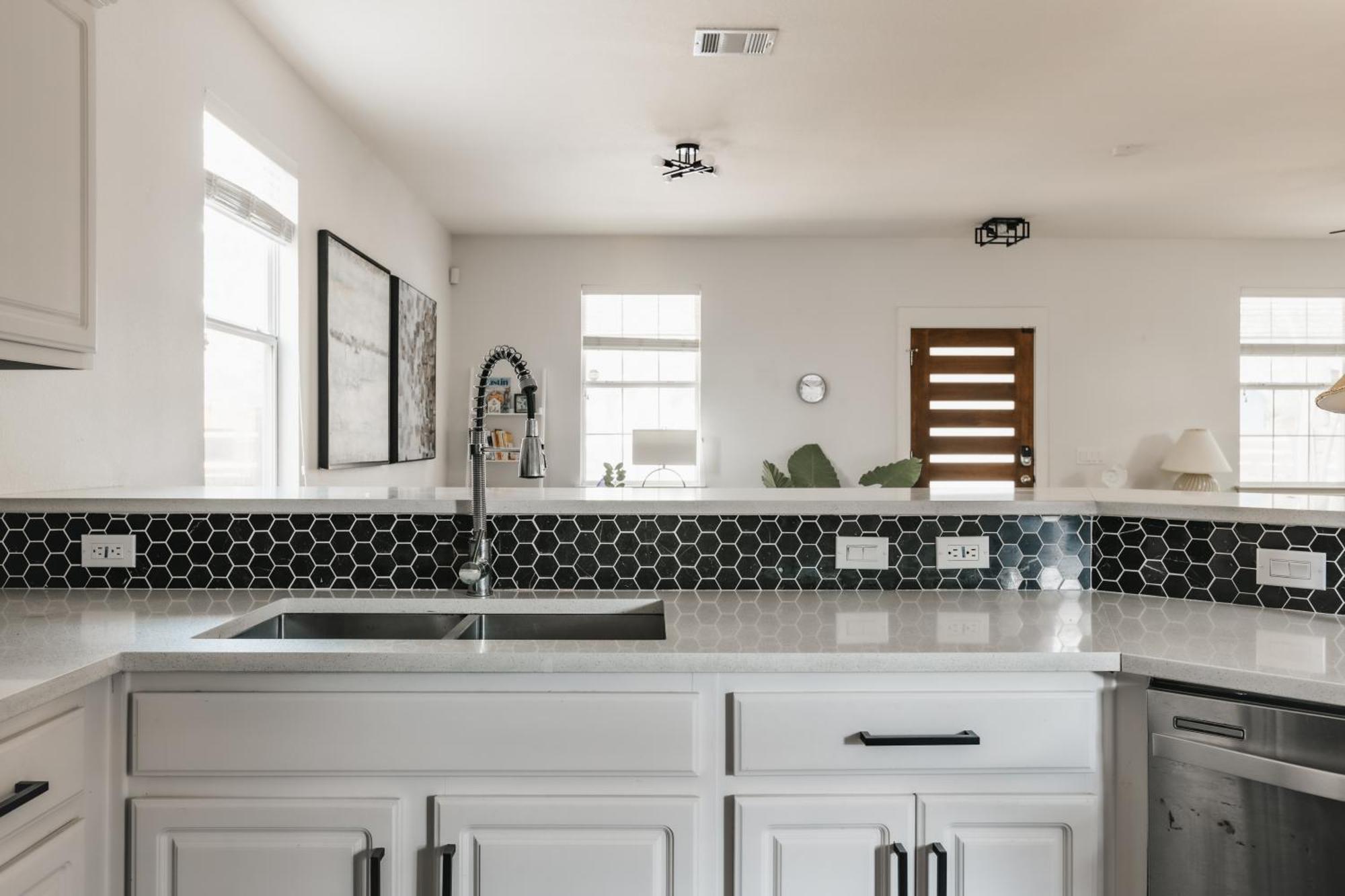 Stylish Downtown Escape, Walk To Brewery -Pool & Relaxation Austin Exterior foto